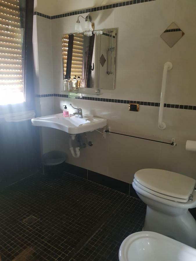 B&B Del Lago إيسبرا المظهر الخارجي الصورة