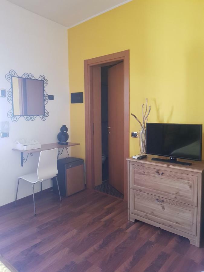 B&B Del Lago إيسبرا المظهر الخارجي الصورة